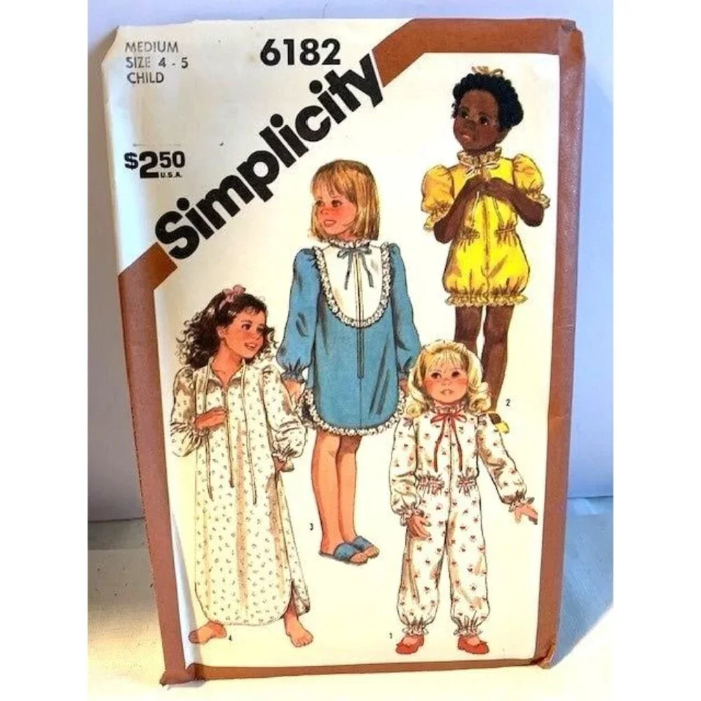 Simplicity Childrens Sleepwear Pattern 6182 Size 4-5 Uncut Adorable 1960s Style